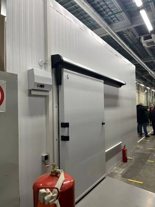 Холодильная камера Intercold LCM 447 FT для хранения продуктов питания
